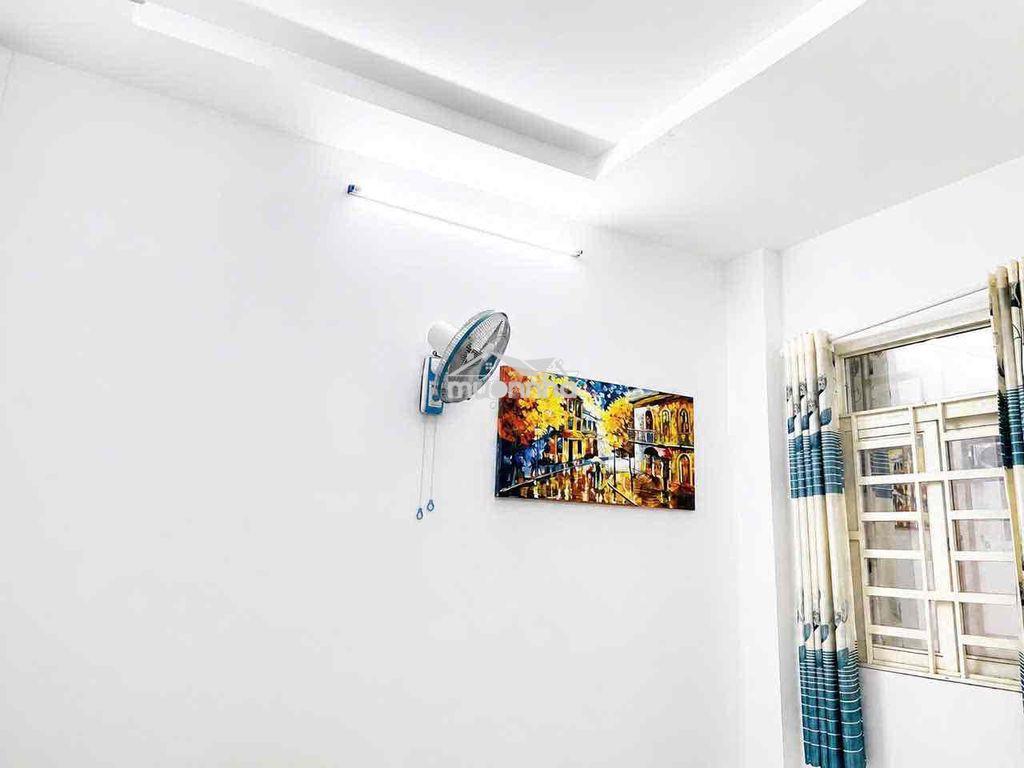 Cho thuê nc 4pn,3wc,1pk, 1 bếp - p15, q.8 (p.phú định) - 3