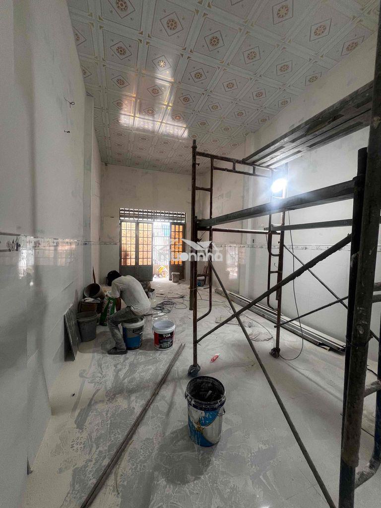 Cho thuê nhà đep hẻm tô ký. 4 x 25m. lửng. giá 8 triệu - 4