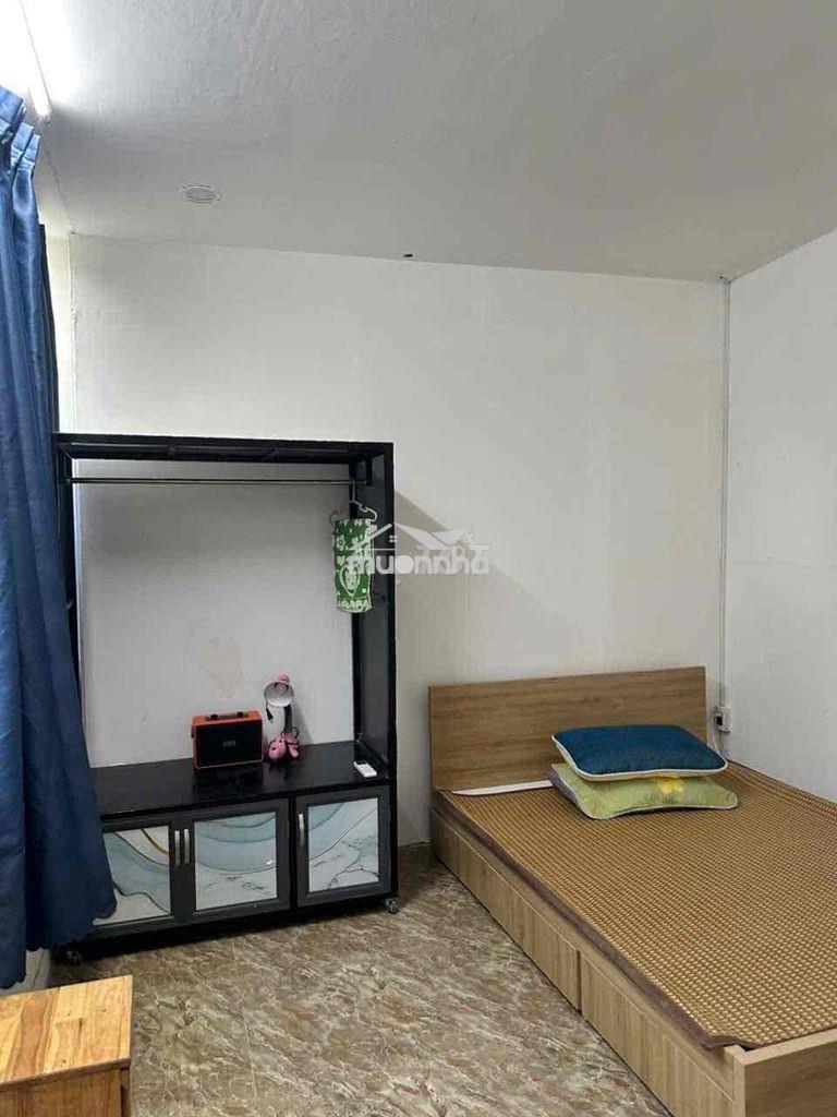 Cho thuê ktx góc 2mt cống quỳnh q1 - 3