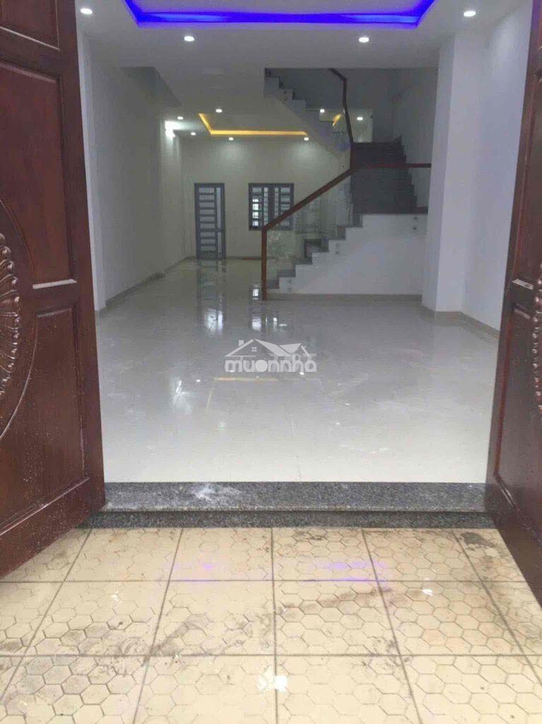 Cho thuê nhà 3 lầu ngang 5m dài 22m có 4pn