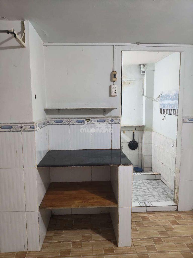 Còn 1p phòng hẽm xe hơi giá 1tr8 - 3