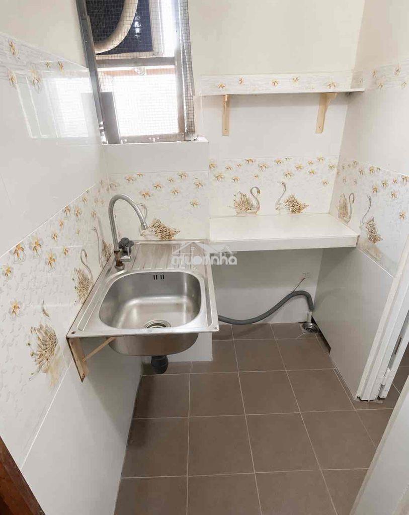 Phòng trọ giá rẻ quận 10, giờ tự do, khoá vân tay, thang máy, bảo vệ 2 - 4