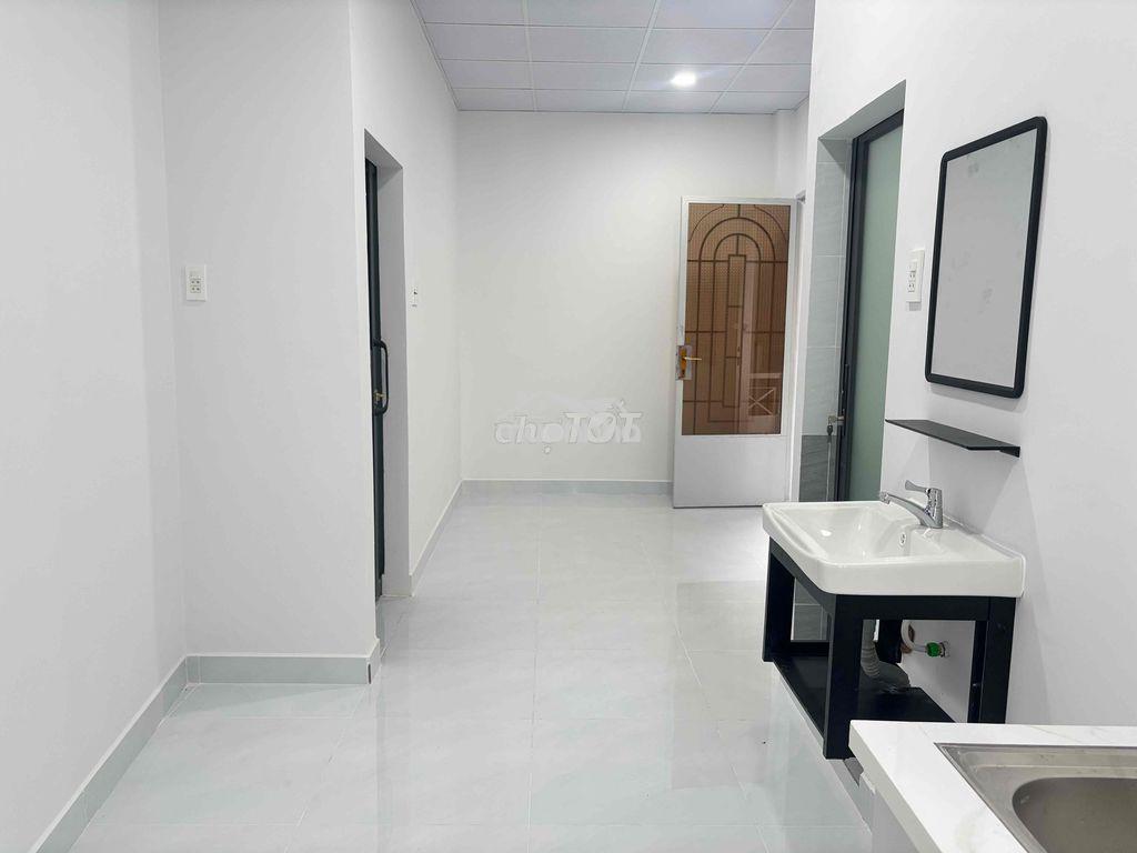 Chính chủ cho thuê - phòng mới xây - lý thái tổ trung tâm quận 10 - 4
