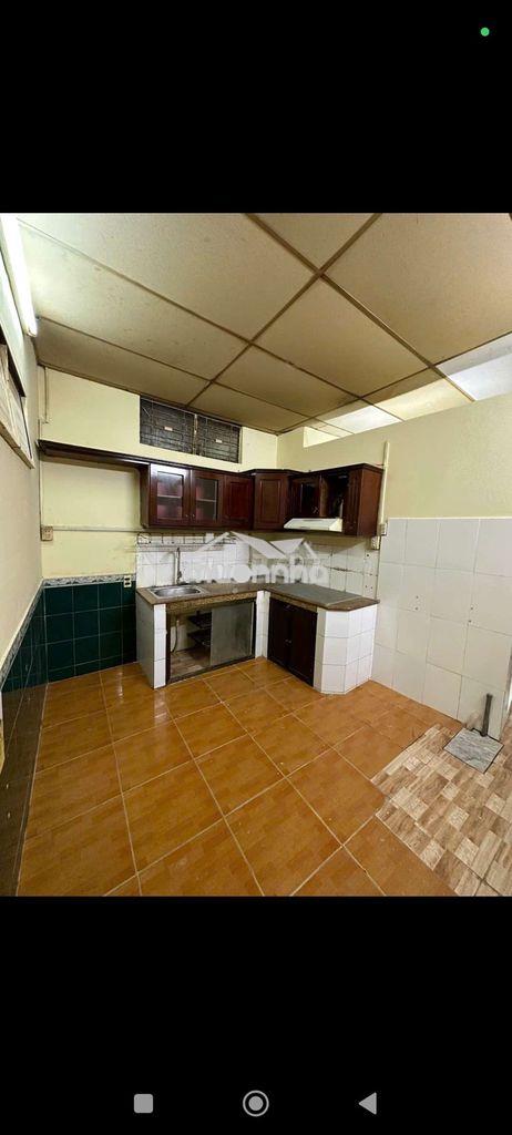 Nhà đẹp sạch sẻ 4 phòng ngủ wa rẻ - 2