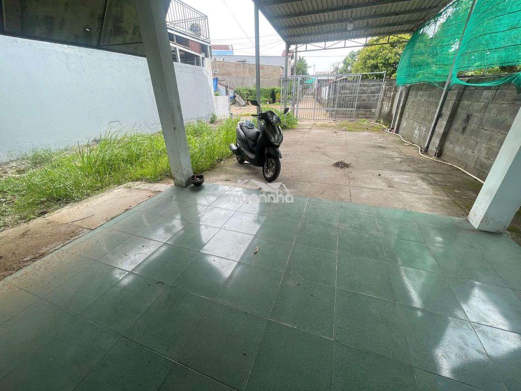 Thuê nhà 7trieu dt 280 m2 - 4
