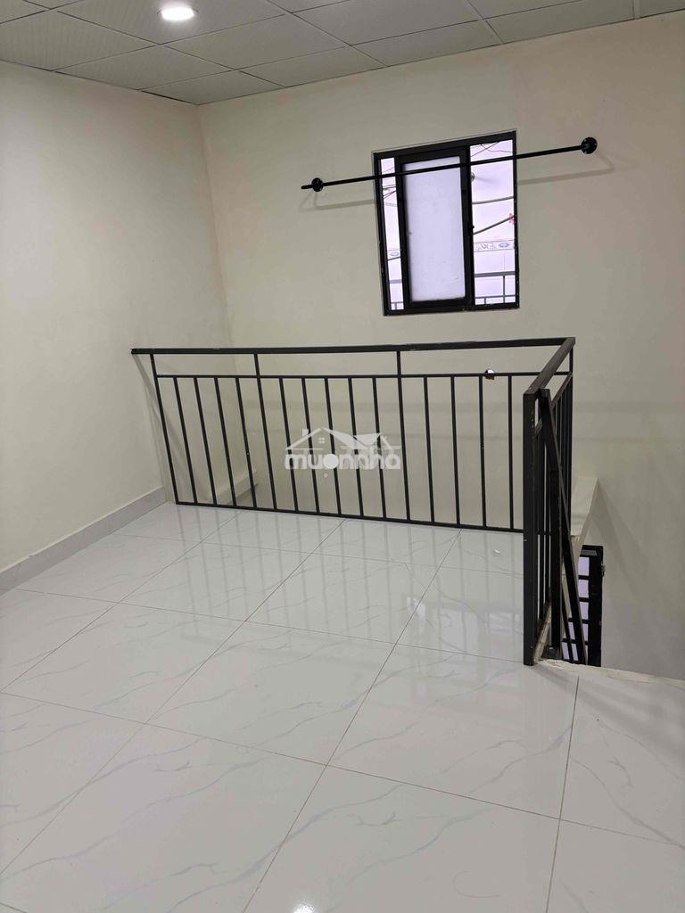 Nhà cho thuê nguyên căn (nhỏ) giá 3tr điện nước chính gần trường tnmt - 2