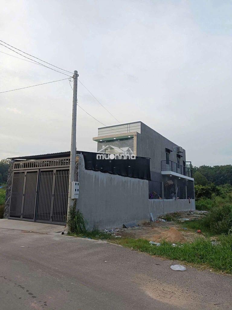 Bán nhà mặt tiền
