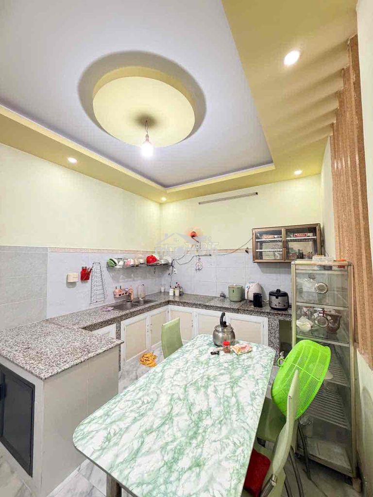 Cho thuê nhà 1 trệt 1 lầu gần cổng sau công ty bon chen , phường bửu h - 3