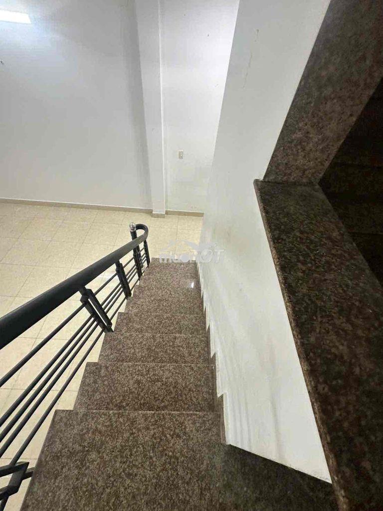 Cho thuê nhà trệt lầu hẻm oto đ.339, phước long, - 3