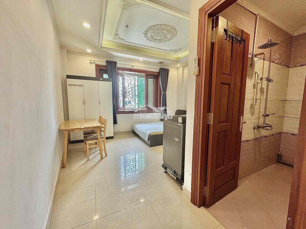 Cho thuê căn hộ ngay mặt tiền gần nhà thờ tân định quận 1 giá rẻ t5 - 4