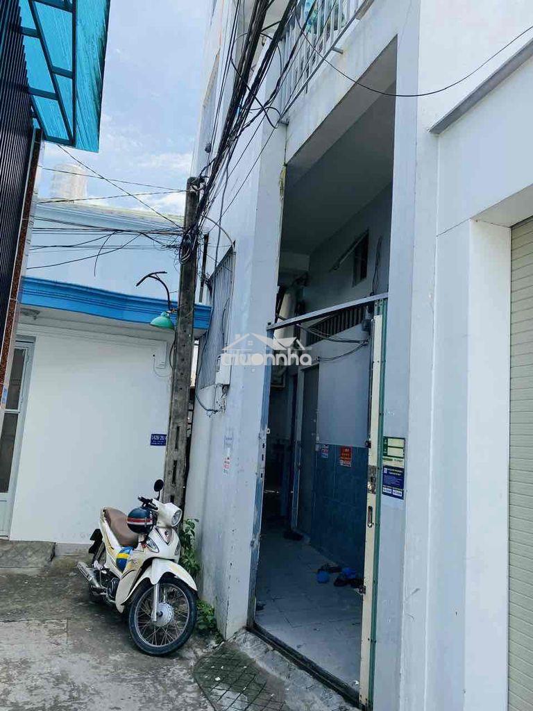 Hiện tại: 9 phòng trọ (trệt + 2 lầu). 9 phòng full thuê cố định trên 3 - 2
