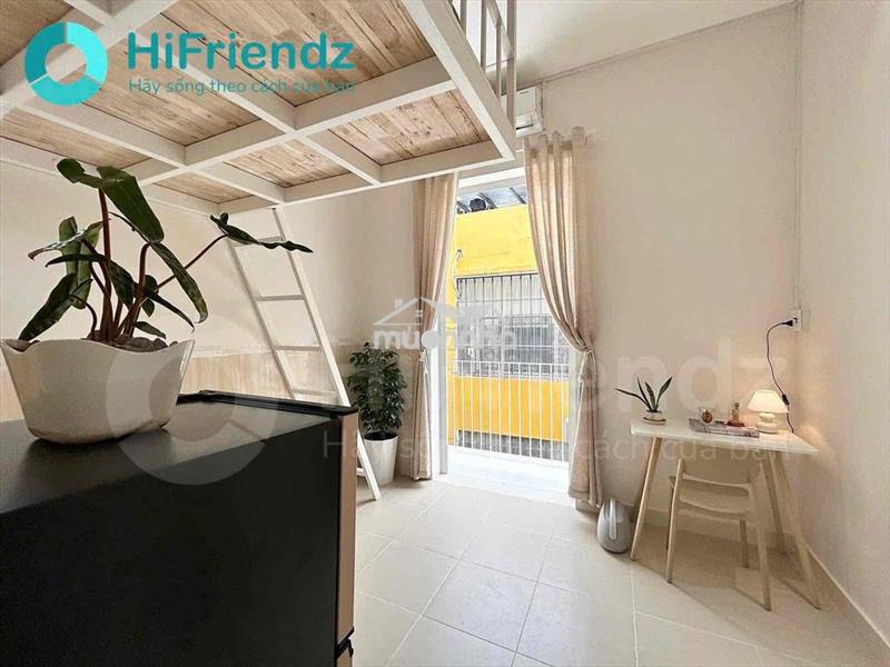 Duplex ban công giá hời ngay tại q10