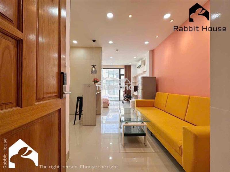 Căn hộ 1 phòng ngủ_42m2 full nội thất, ngay chợ bến thành q1