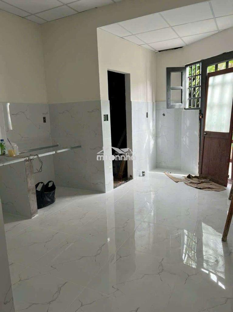 Cho thuê nhà 1 lầu mới xây hẻm ô tô khuông việt quận tân phú 