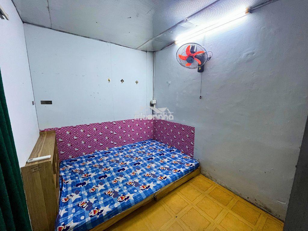 Phòng trọ quận 3 - tiện nghi - nội thất cơ bản - nhà vệ sinh riêng - 2