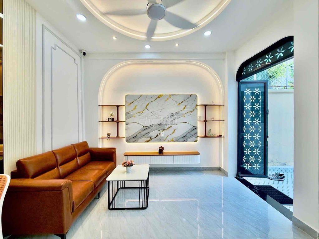 Nhỉnh 4 tỷ - sd 60m2 - ngang 4m - 2 tầng - 3pn - full nội thất  – hxh - 2