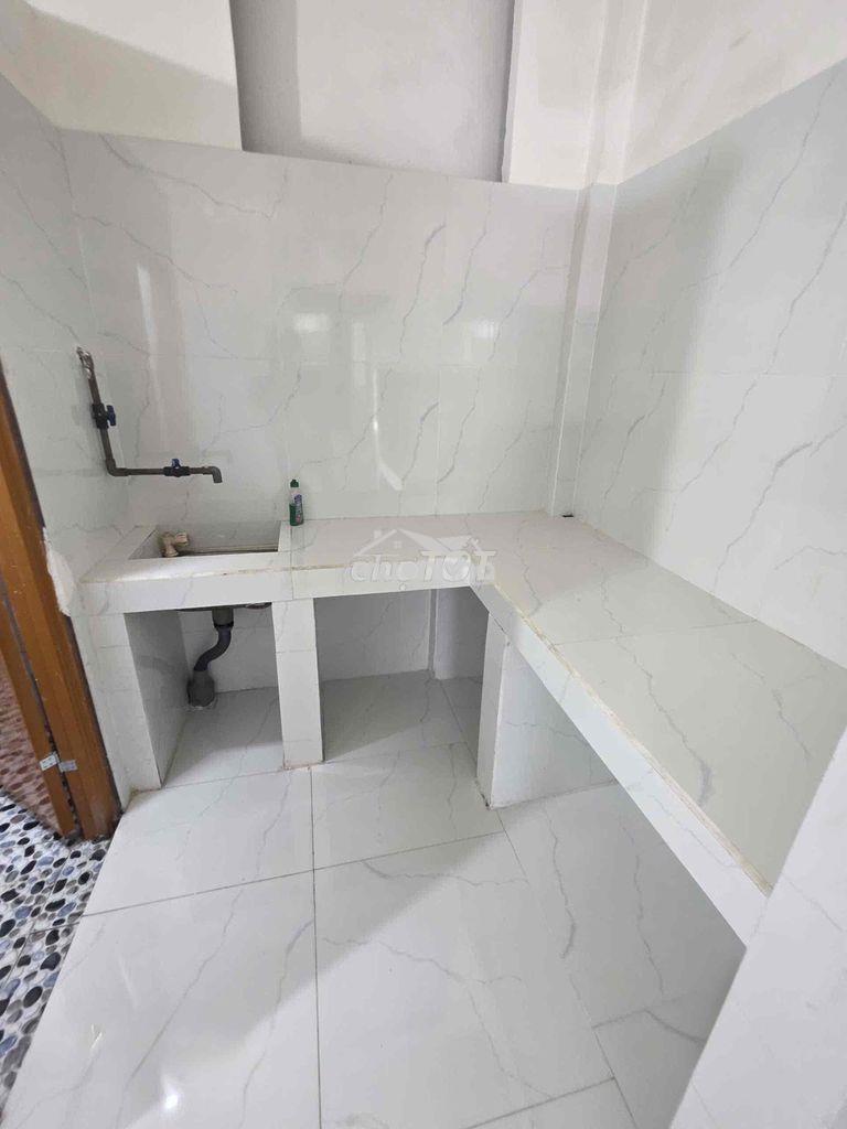 Nhà mới sơn sửa 4x12m (gác lửng) hẻm 5m cụt. ao đôi. bình tân - 4