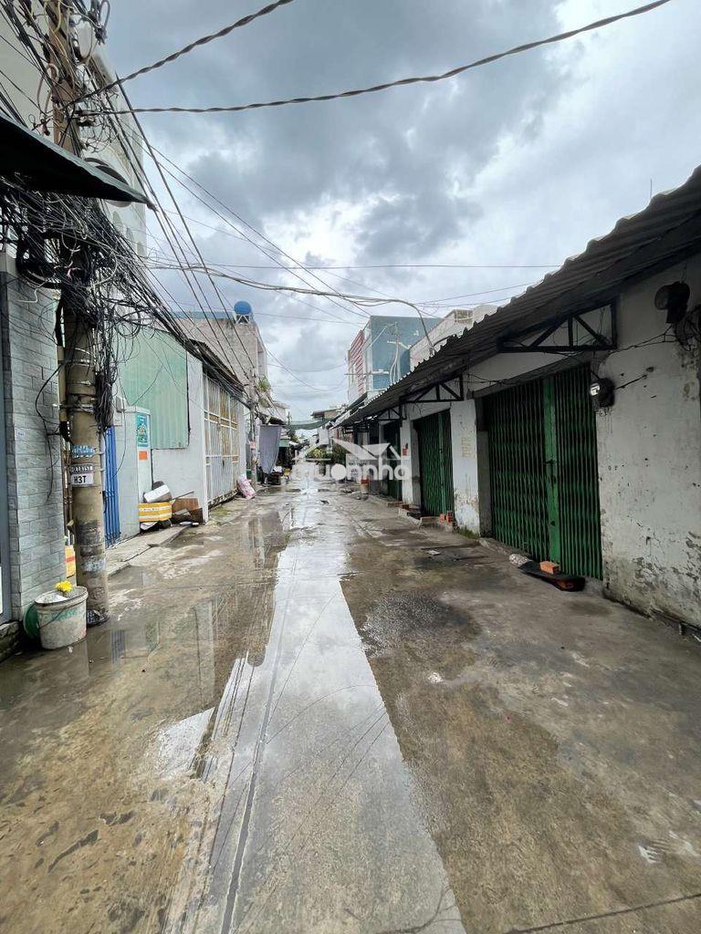 Chính chủ cần bán nhà cấp 4 hẻm xe hơi