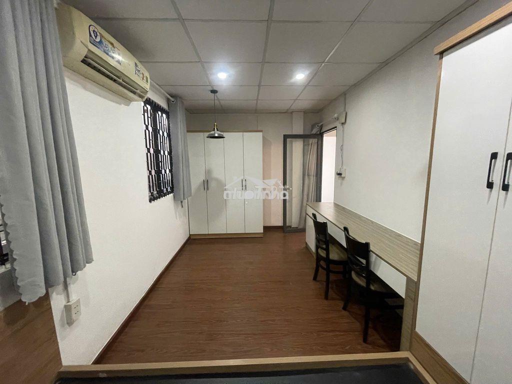 Căn hộ 1 phòng ngủ full nội thất - 40m² - 2