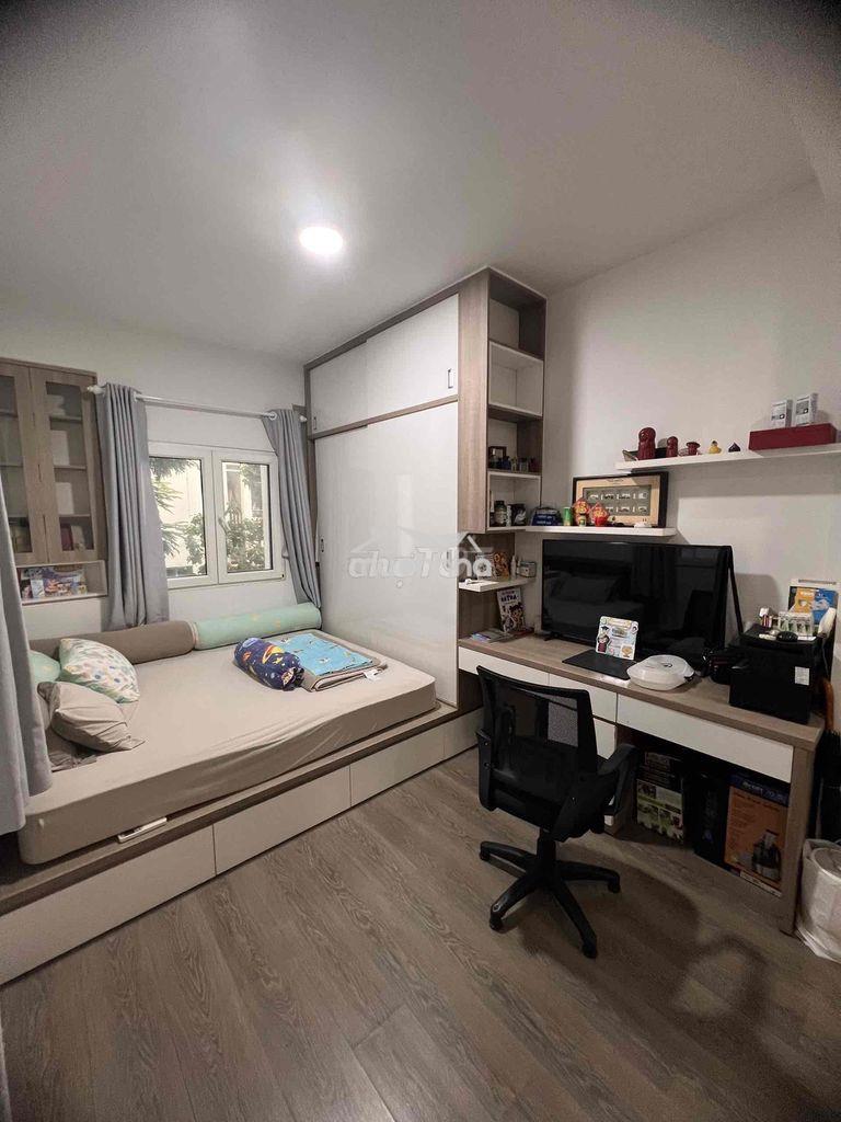 Bán căn hỗ giá rẻ phú mỹ hưng chỉ 5 tỷ 600