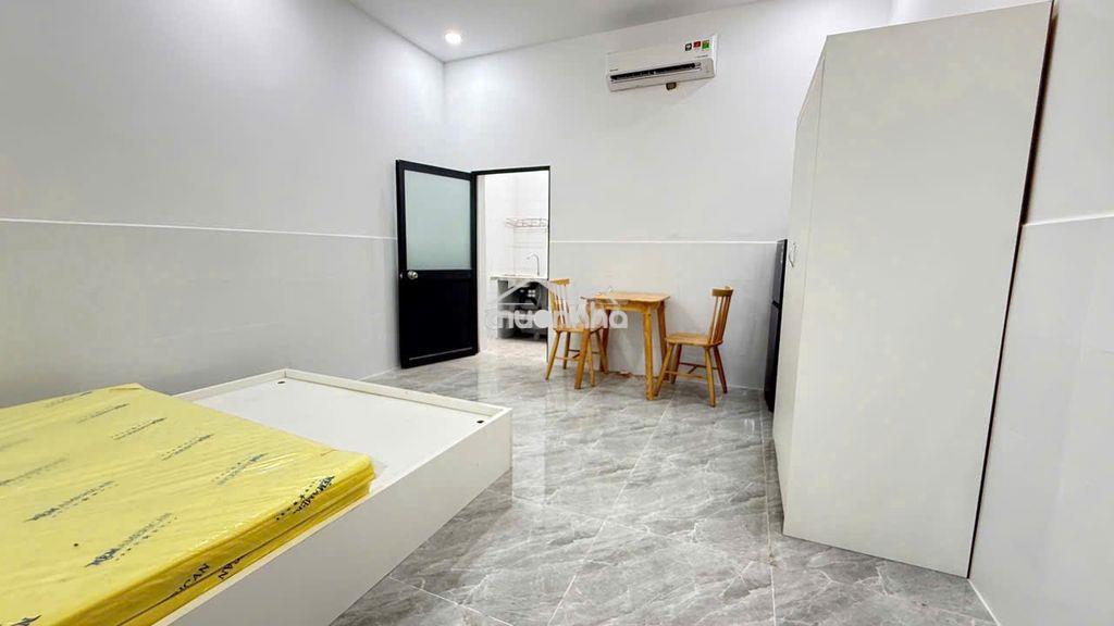 Phòng mới tinh có sẵn nội thất- kdc conic bình chánh ngay làng đại học - 3