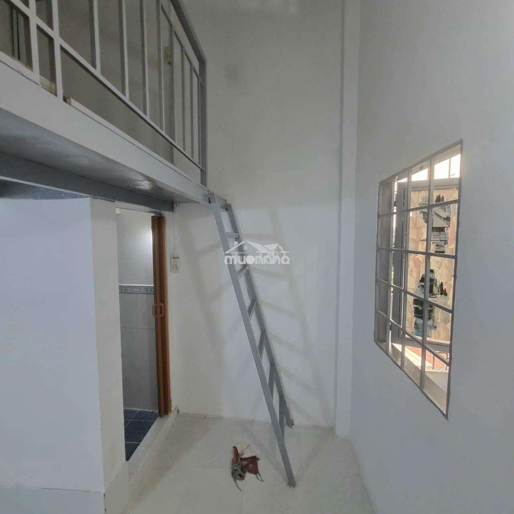 Phòng trọ rẻ thoáng mát giá binh dân gần chợ phạm văn bạch tân bình - 2