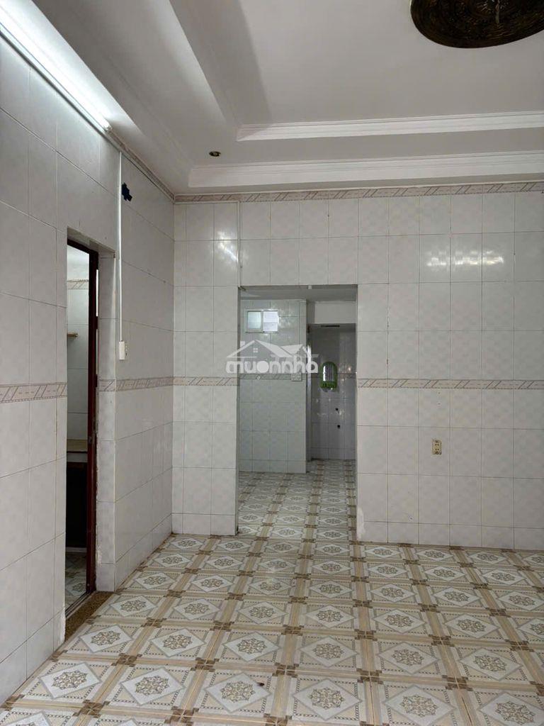 Nhà phố khu dân cư yên tĩnh
