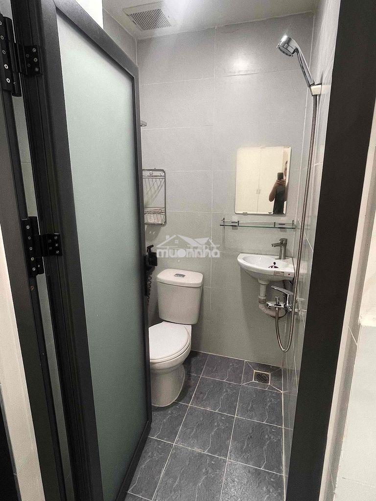 Phòng studio full nội thất thang máy - 3