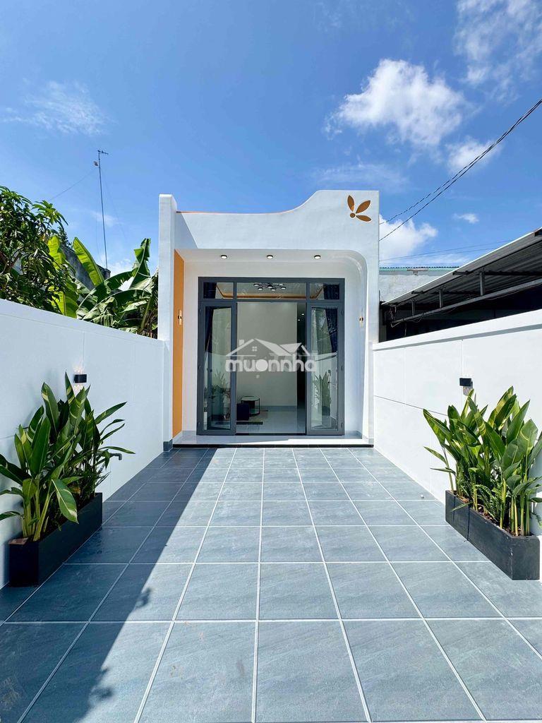 Nhà đẹp giá tốt gần chợ long hải