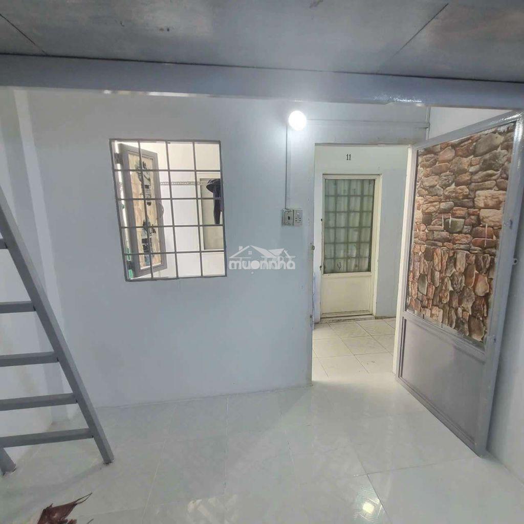 Phòng trọ rẻ thoáng mát giá binh dân gần chợ phạm văn bạch tân bình - 4