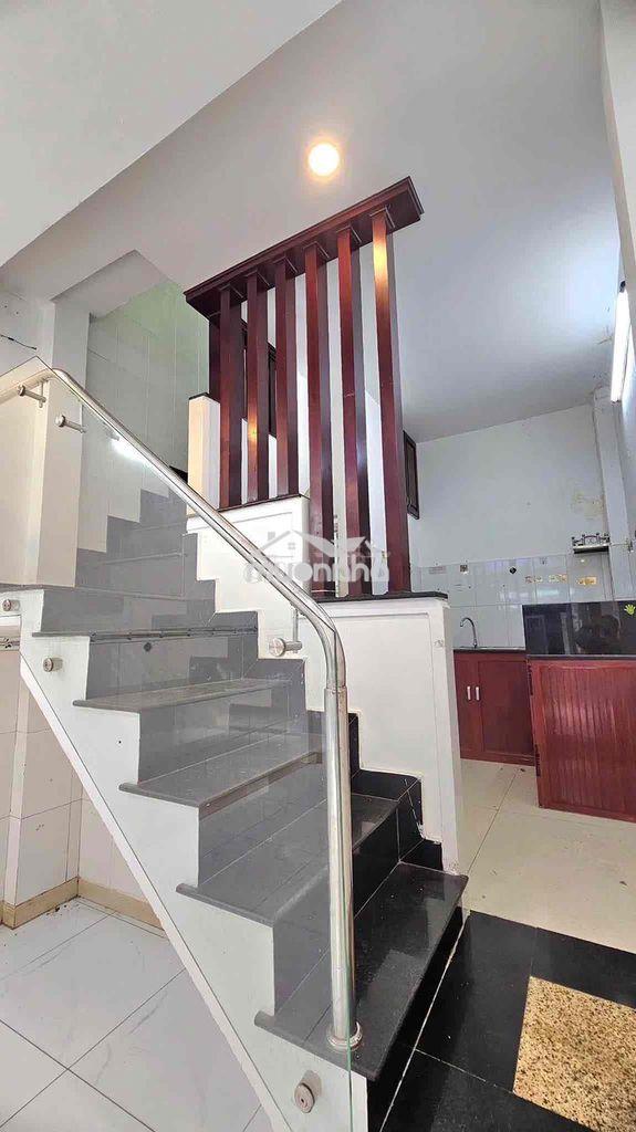 Bán gấp : nhà 1/ đường số lê văn quới ( 24m2) 3tầng - 2