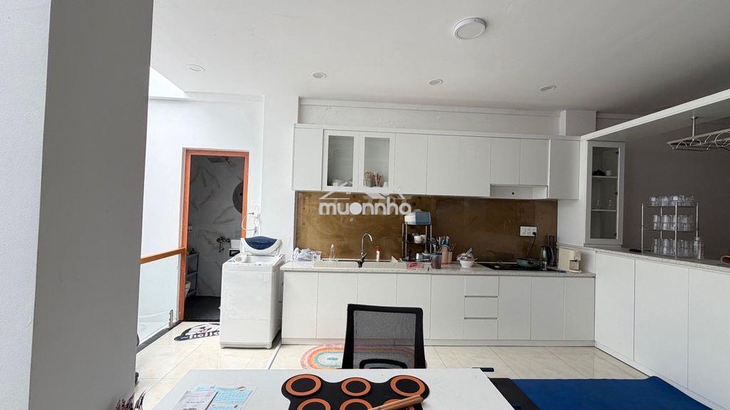 Giảm mạnh 300tr 🏡94m² x 4 tầng, mặt phố nguyễn trung trực - 2