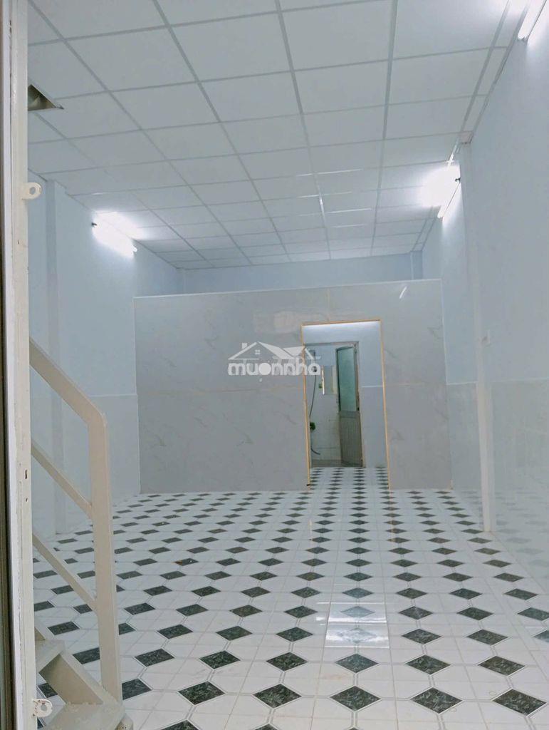 Cho thuê nhà nguyên căn 2 tầng nguyễn thị minh khai quận 1 giá 11tr/th