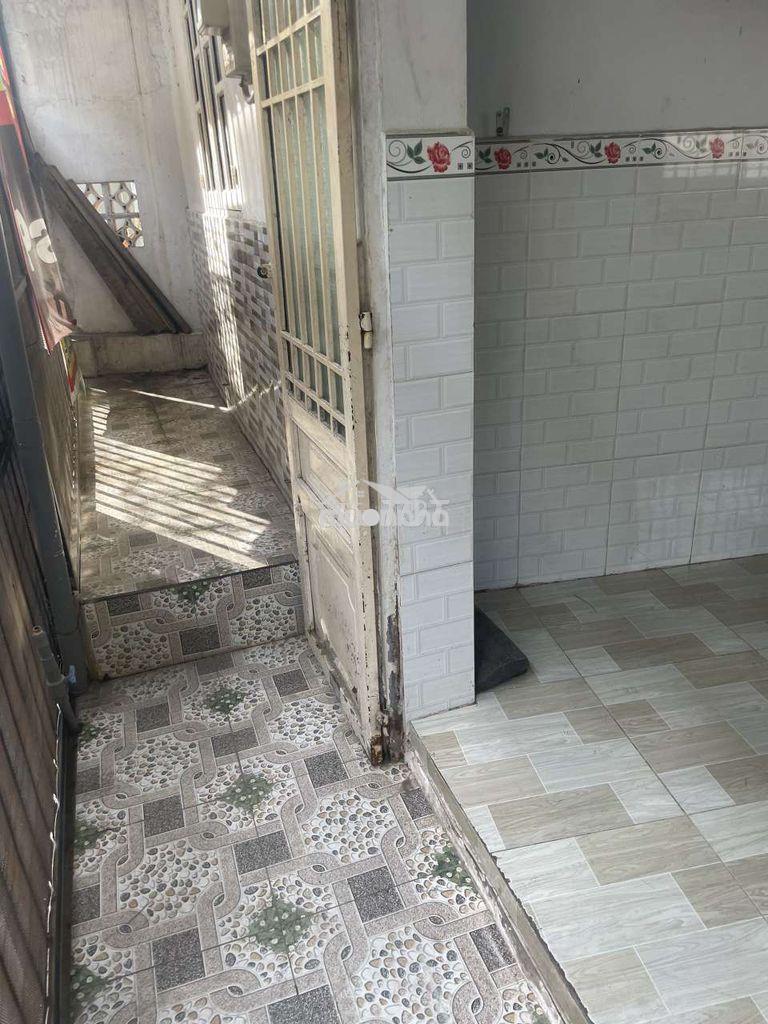 Nhà nguyên căn hẻm xe hơi - 3