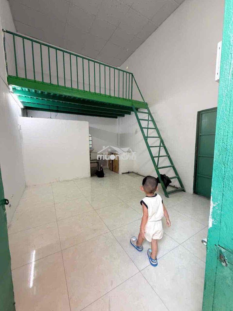 Phòng trọ giá rẻ, gác cao, rộng rãi cho sinh viên và người đi làm