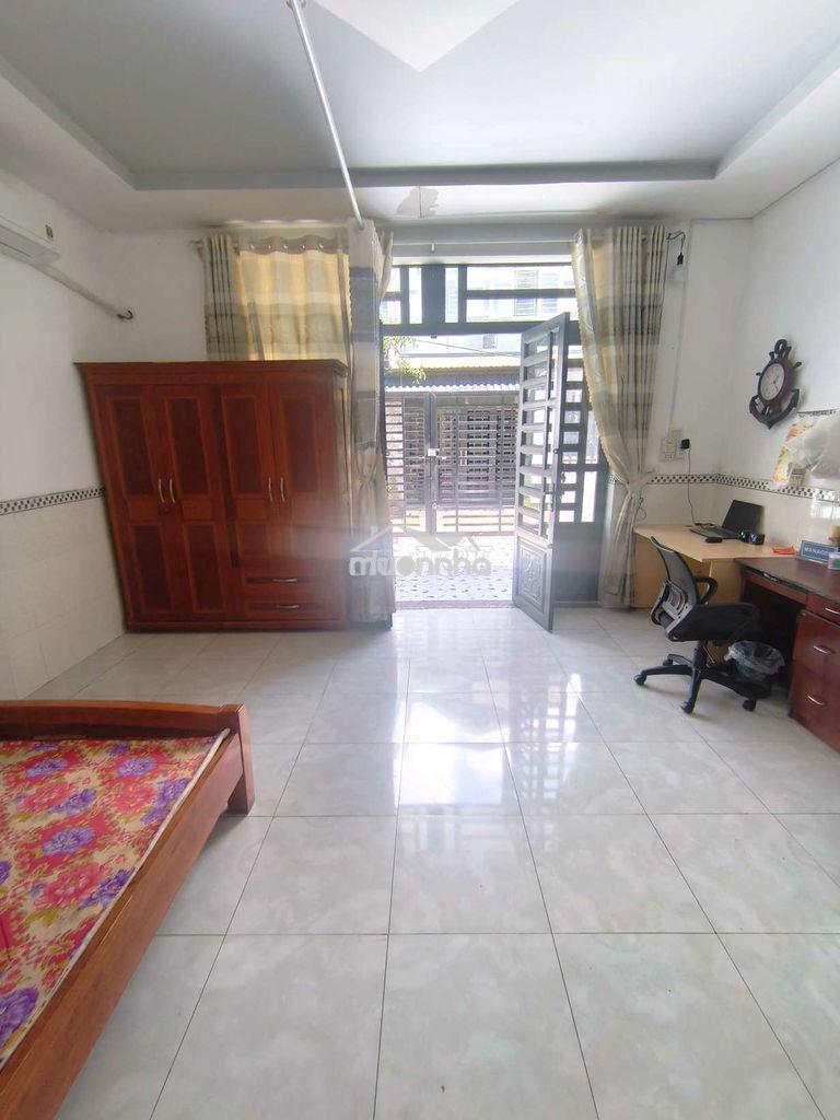 Siêu phẩm full nội thất gần chợ hóc môn