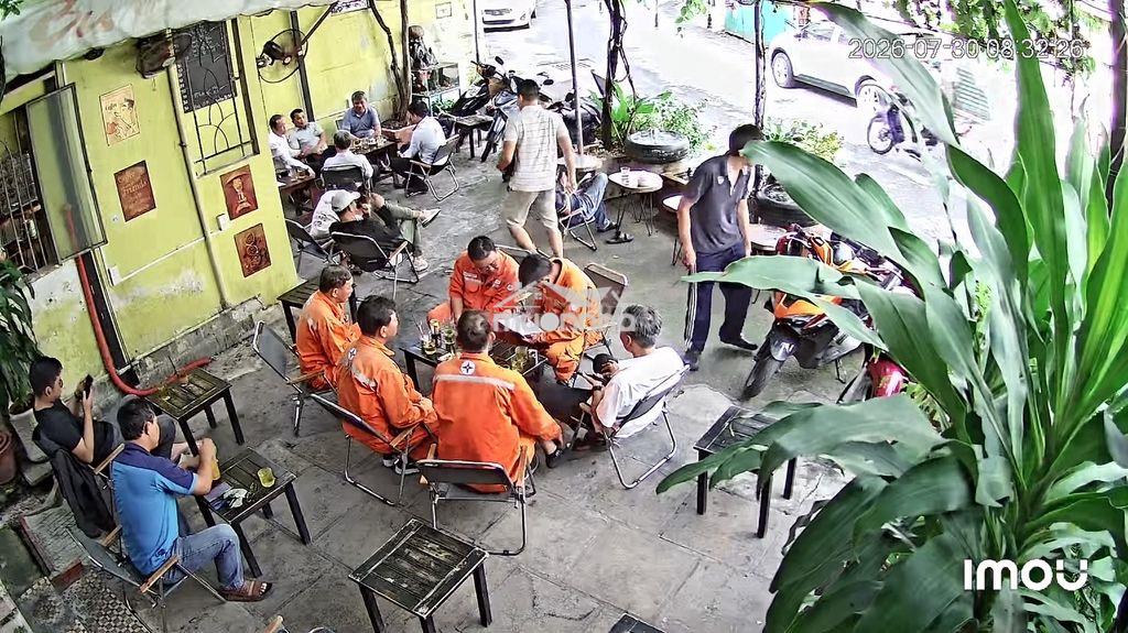 Cần sang quán cà phê đã hoạt động lâu năm - 2