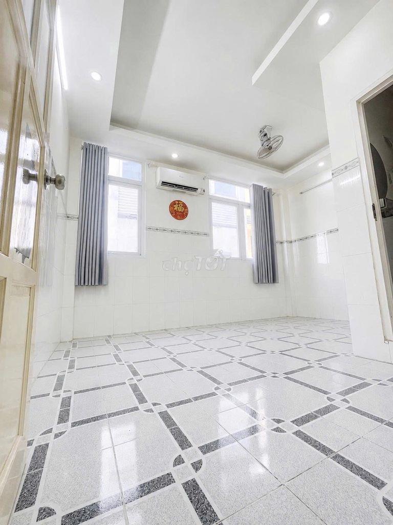 Khá hiếm - phan văn trị quận 5 - 24m2 ngang 4.5m, 4 tầng hoàn công. - 3