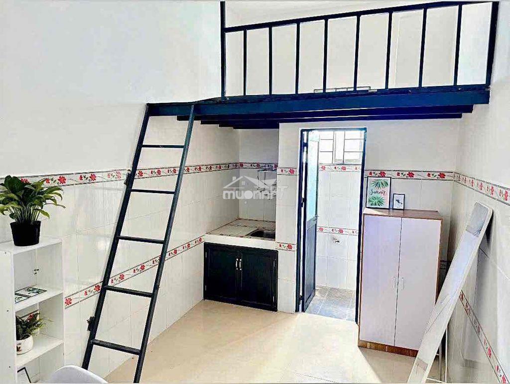 Cho thuê phòng gác sẵn máy lạnh thang máy giá rẻ tân phú gần đh vhu - 2