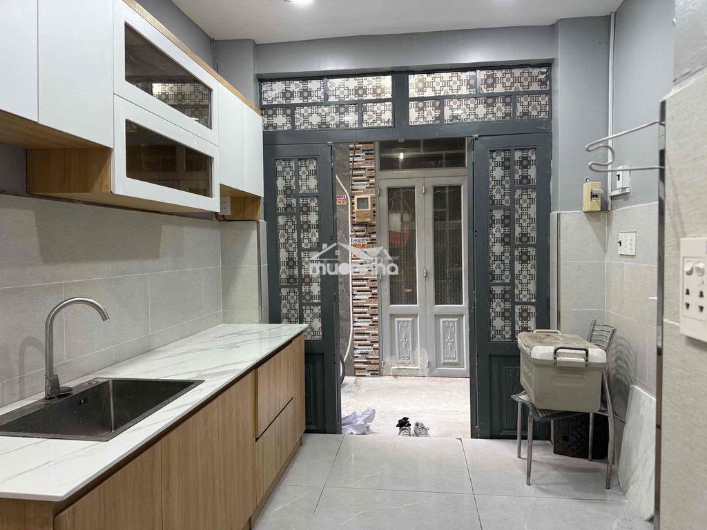 Cho thuê nhà nhỏ cuối hẻm xe hơi - 2
