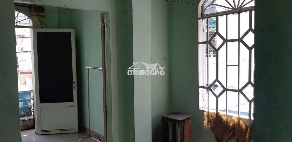 Cho sv nữ thuê phòng riêng, có cửa sổ, ban công, lối đi riêng, quận 4 - 2