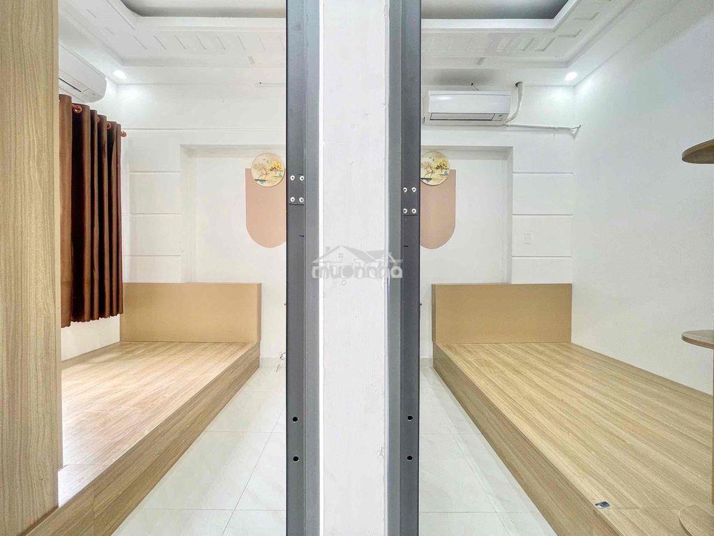 2phong ngủ - ban công - full nội thất - cửa sổ trời - 2