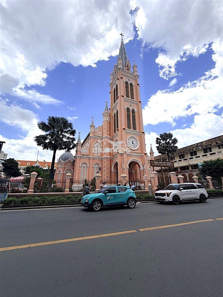 🔥 Hai bà trưng q1– sau 1 căn mặt tiền– kề chợ tân định– 4 tầng- 5pn - 2