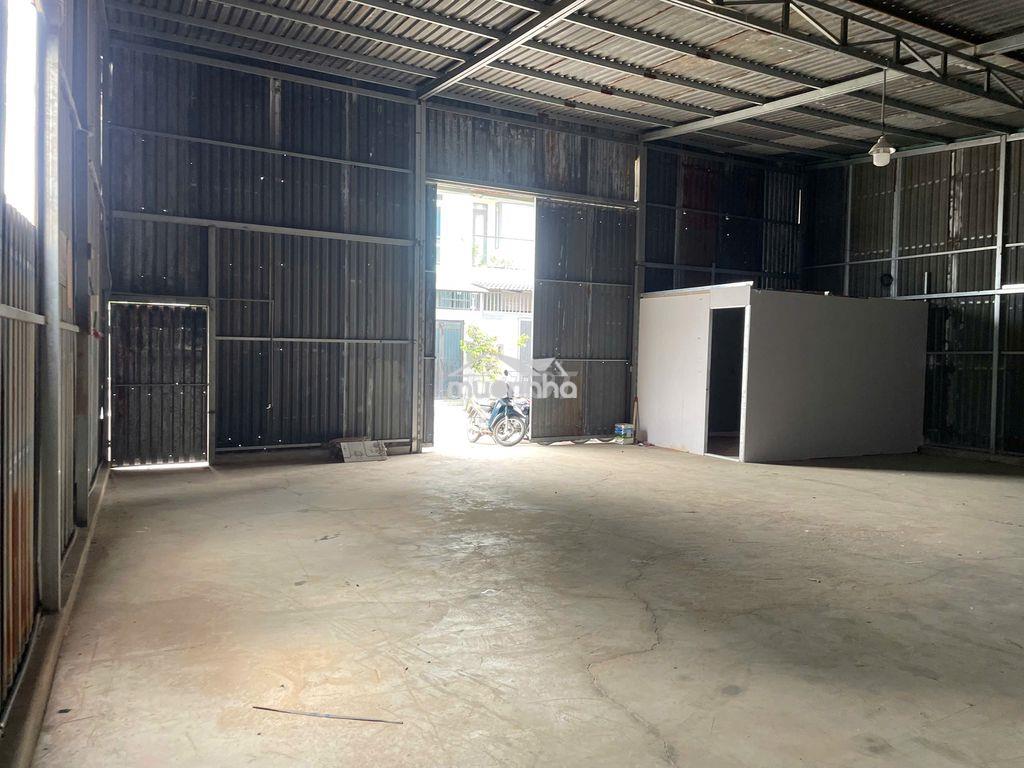 Cho thuê kho ngô chí quốc, 10x20m, giá 12tr - 3