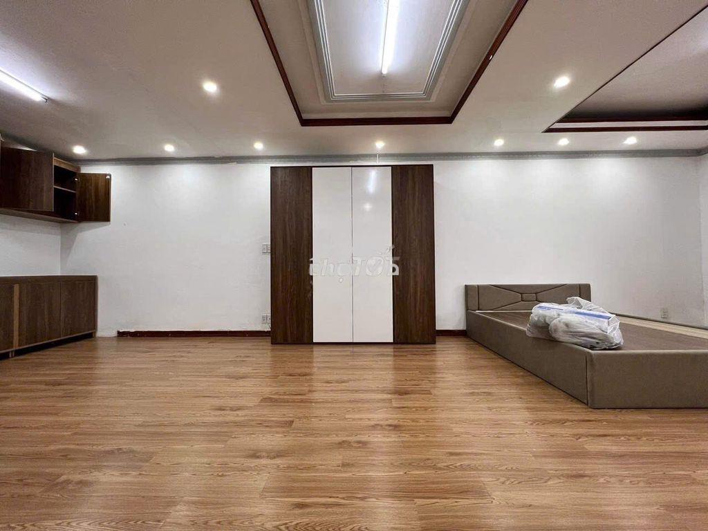 Phòng ban công 50m2, ngay nguyễn chí thanh vs sư vạn hạnh q5 - 3