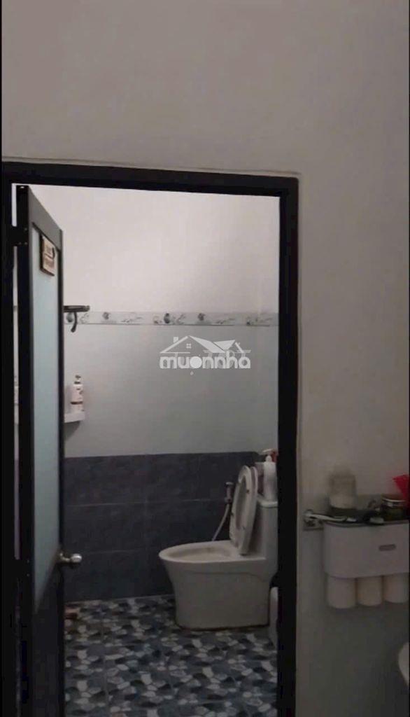Nhà cấp 4 đầy đủ nội thất cách ql 13 có vài trăm mét , dt100m2 full tc - 4
