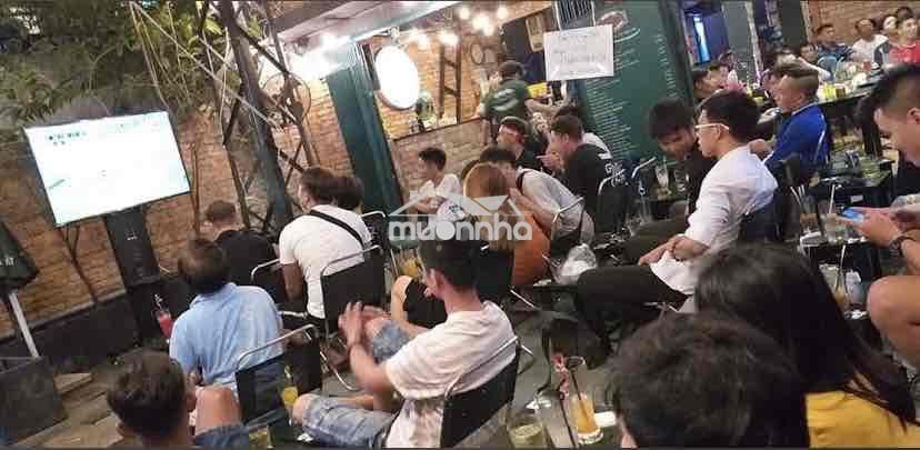 Sang quán cafe căn góc 9x30 trần nhật duật-quận 1, quán mở 9 năm - 2