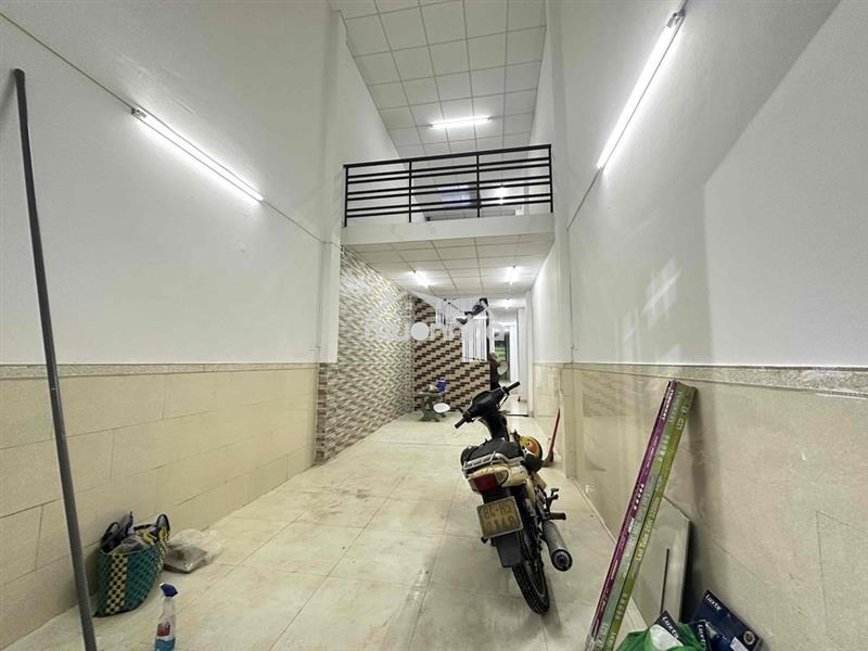 Cho thuê nhà nguyên căn dg âu cơ vị trí đẹp