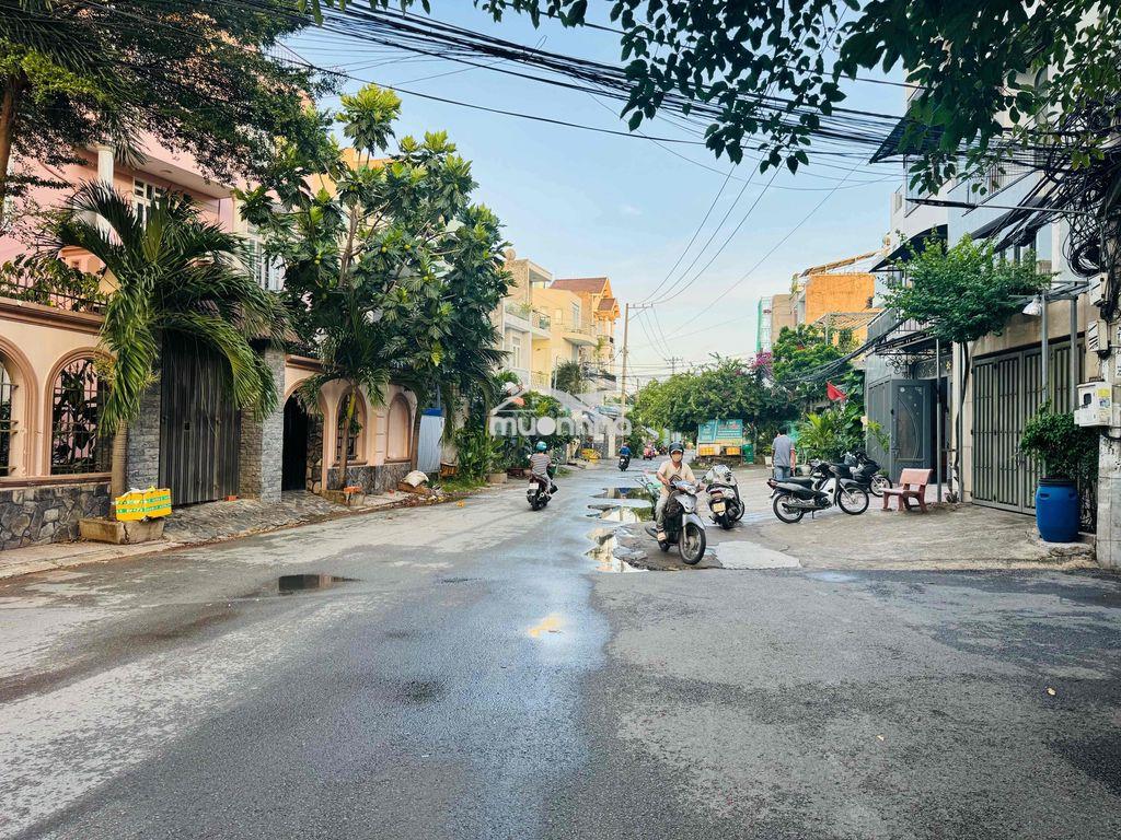 Bán nhà 3 tầng - ngang 5 đẹp - trung tâm thủ đức cũ - giá 7,5 tỷ - 2