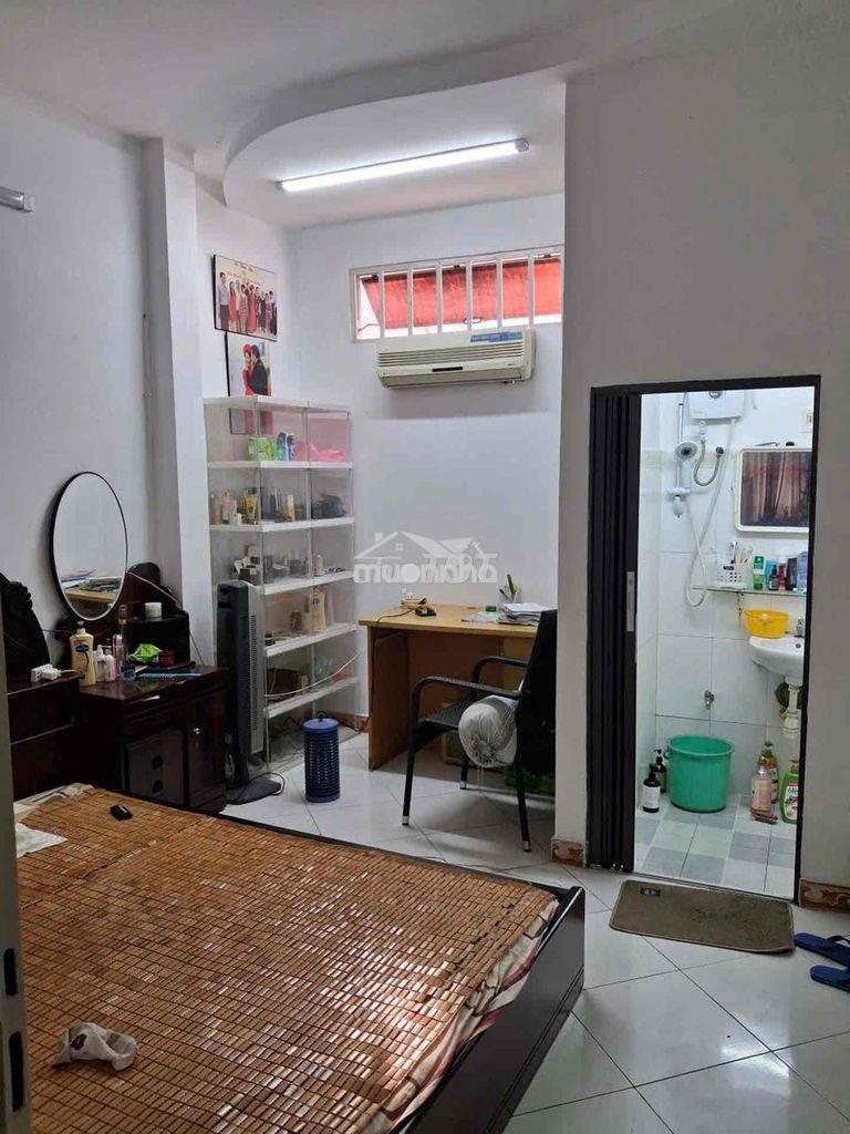 Chủ ngộp giảm chào xuống 6.7 tỷ nhà mtkd hẻm 8m âu dương lân p3 q8. - 4
